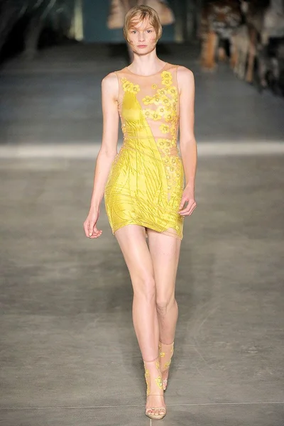 Look 2